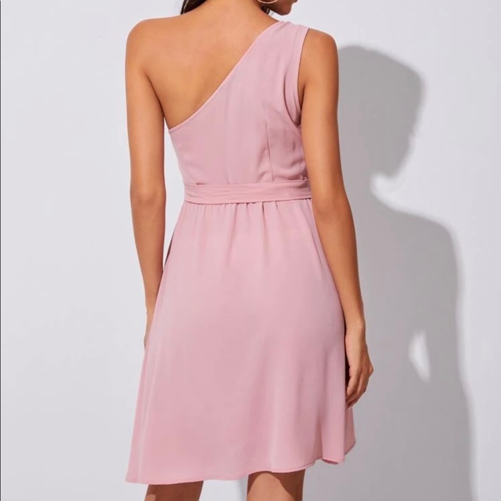 One shoulder belted slit hem dress